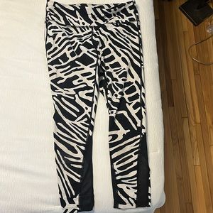 Nike workout capris
